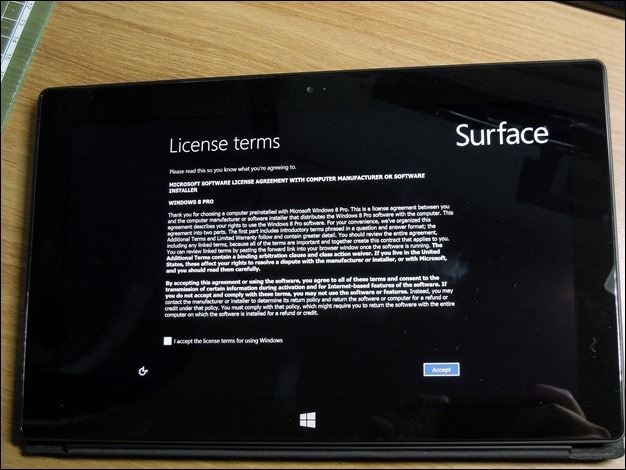 2013-03-07 Surface_Pro_Boxshot 328 (Copy)